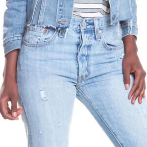 Levi's® 501® SKINNY JEANS size 28 style 295020003 Clear Minds - Light Wash